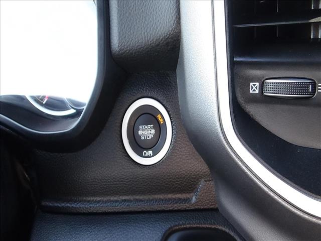 2025 RAM 1500 Big Horn:C7054