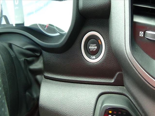 2025 RAM 1500 Warlock:C7001