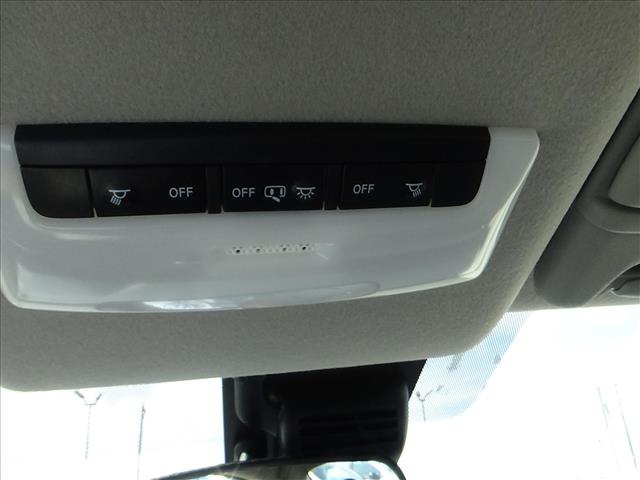 2025 Nissan Versa SV:C7049