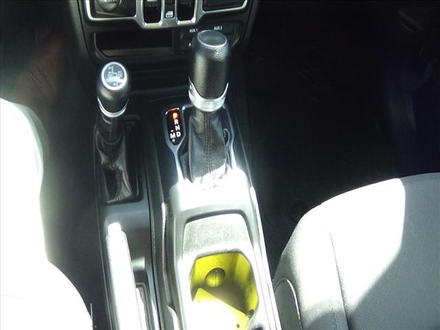 Photo of 2023 Jeep Wrangler Sahara 4xe in Cape Girardeau, MO - 27,  2023 Jeep Wrangler Sahara 4xe:C6162