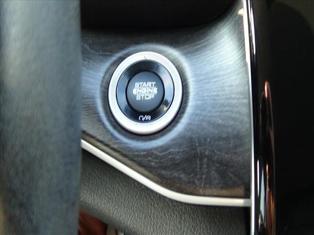 2022 Jeep Grand Cherokee Limited:26-052A