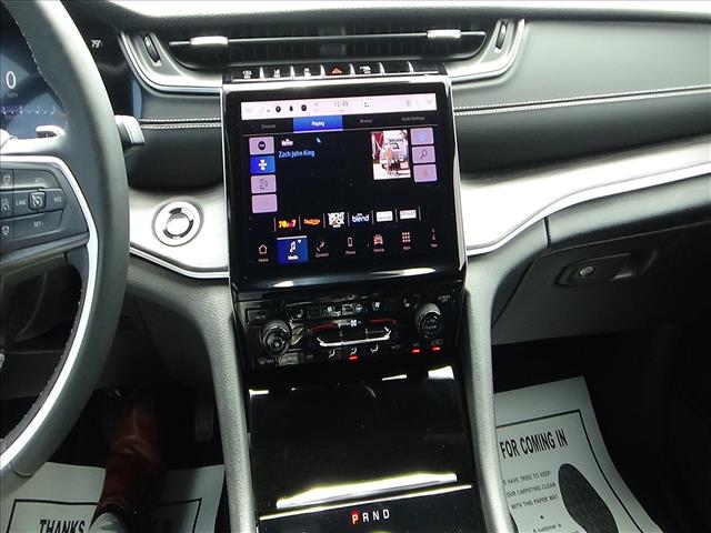 2025 Jeep Grand Cherokee L Limited:C7077