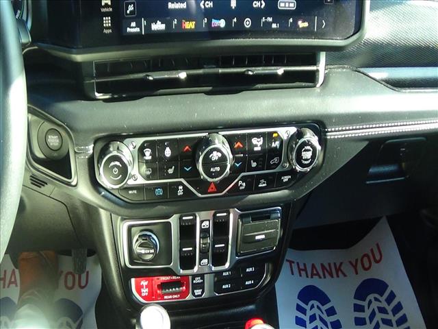 2025 Jeep Wrangler Rubicon 4xe:C6935