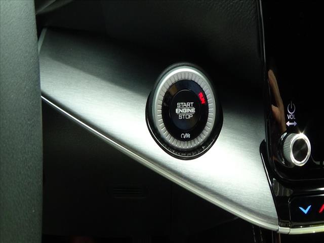 2025 Jeep Wagoneer L Base:C6863