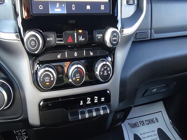2025 RAM 1500 Big Horn:C7054