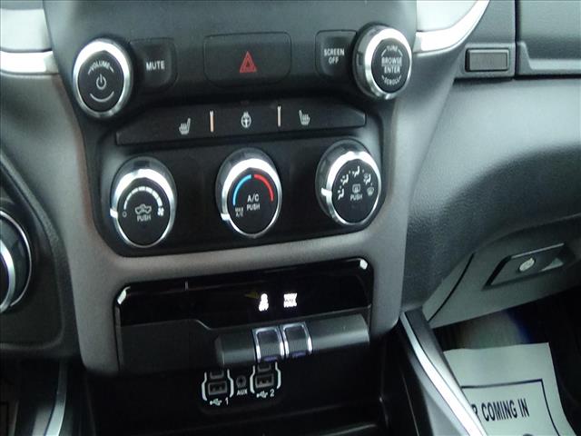 2023 RAM 1500 Big Horn:C6945