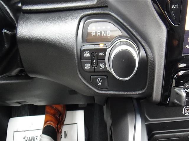 2025 RAM 1500 Big Horn:C7052