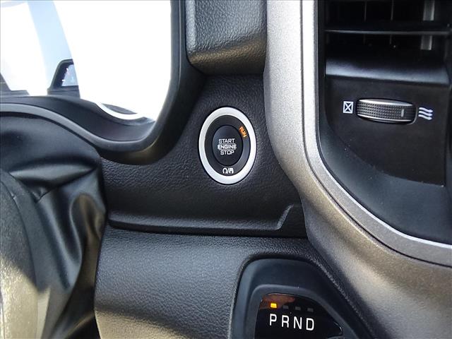 2025 RAM 1500 Warlock:C7064