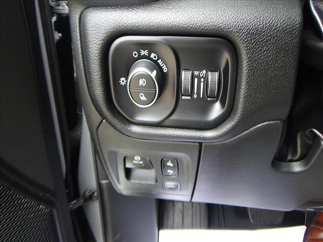 2025 RAM 1500 Big Horn:C7066