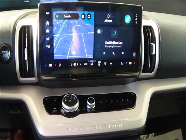2025 Ford Expedition Active:C6888