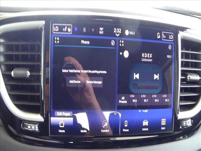 2025 Chrysler Pacifica Select:C6924