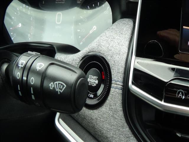 2025 Jeep Compass Latitude:C6850