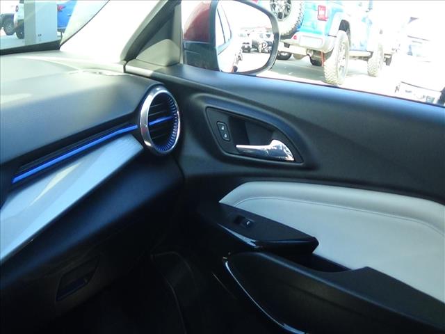 2025 Chevrolet Trax LT:C6821