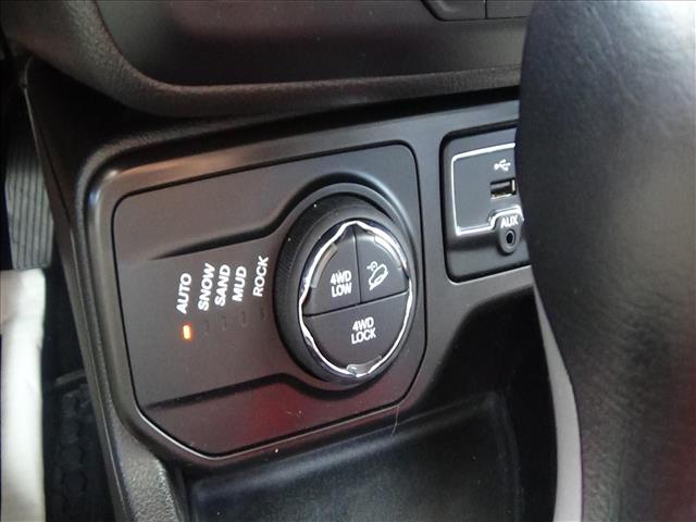 2022 Jeep Renegade Trailhawk:25-222A