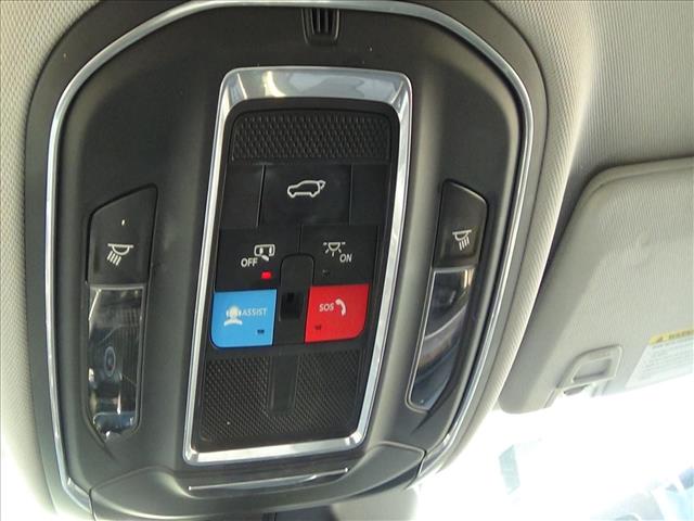 2022 Jeep Grand Cherokee Limited:26-052A