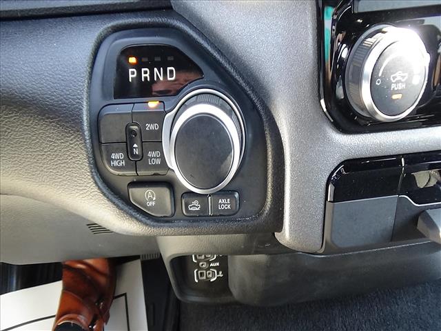 2025 RAM 1500 Warlock:C7064