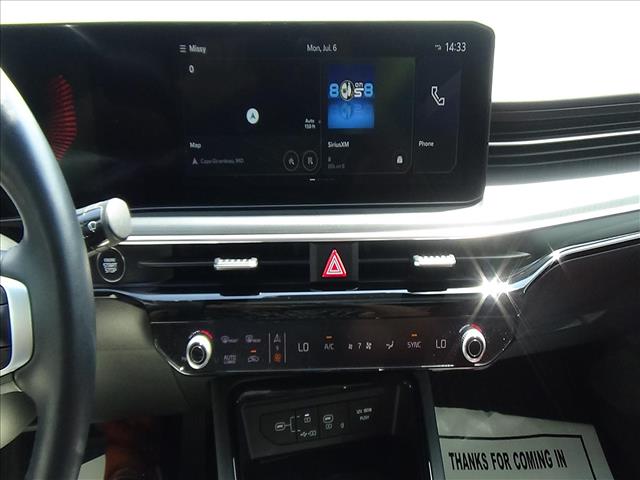 2025 Kia K5 GT-Line:26-143A