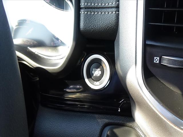 2025 RAM 1500 Laramie:C7070