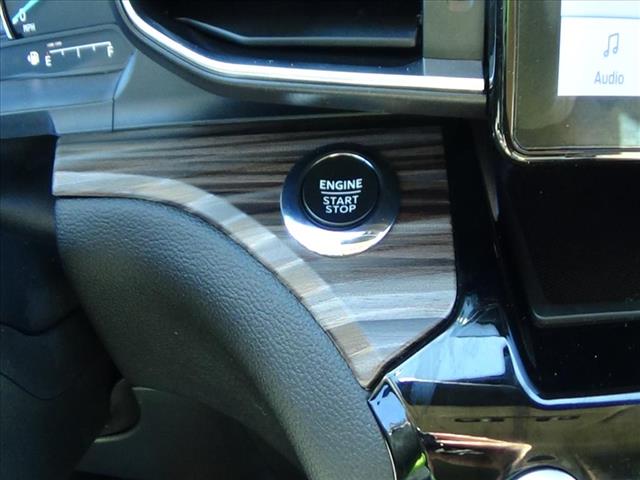 2023 Ford Explorer Limited:C6185