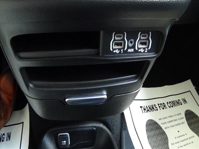 2025 Chrysler Pacifica Select:C6924