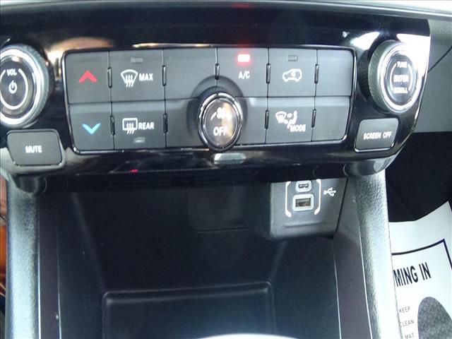 2025 Jeep Compass Latitude:C6869