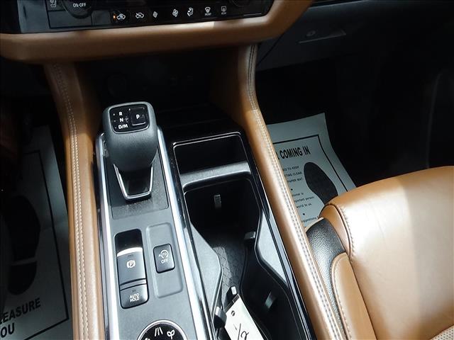 2023 Nissan Pathfinder Platinum:26-169A