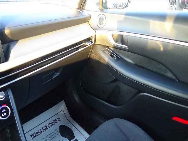 2025 Hyundai SONATA SEL:C7102