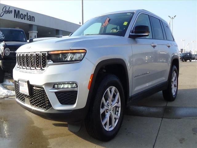 2022 Jeep Grand Cherokee Limited:26-052A