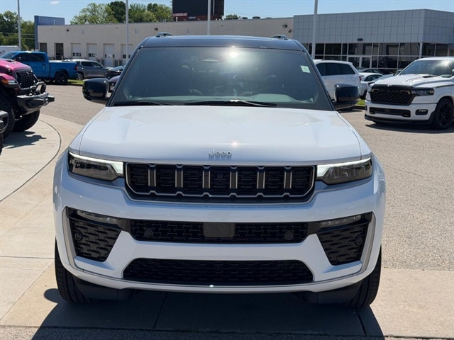 2026 Jeep Grand Cherokee L Summit:26-139