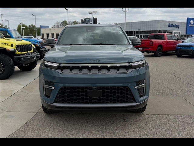 2026 Jeep Grand Wagoneer:26-108