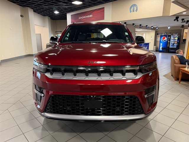 2026 Jeep Grand Wagoneer:26-082