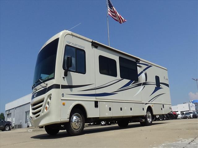 2016 Ford F-350 Super Duty Fleetwood Flair:C6758