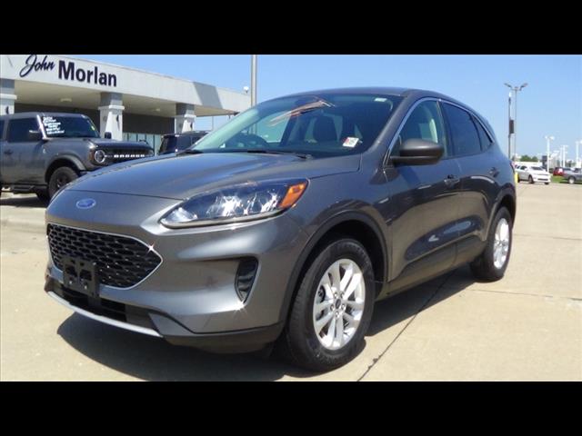 2022 Ford Escape Hybrid SE