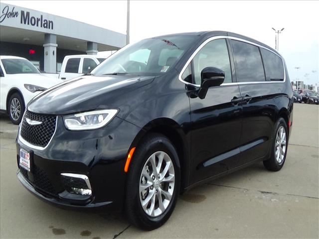 2026 Chrysler Pacifica Limited:C6989