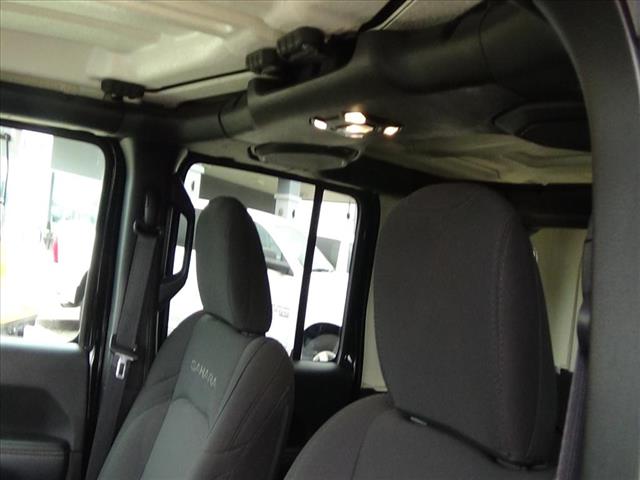 Photo of 2023 Jeep Wrangler Sahara in Cape Girardeau, MO - 30,  2023 Jeep Wrangler Sahara:C6564