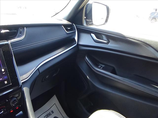 2025 Jeep Grand Cherokee L Altitude X:C7076