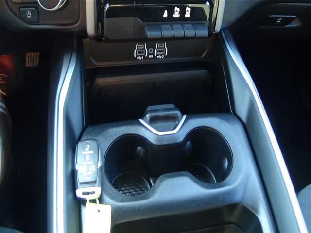 2025 RAM 1500 Big Horn:C6764