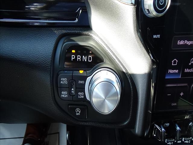 2025 RAM 1500 Laramie:C7070