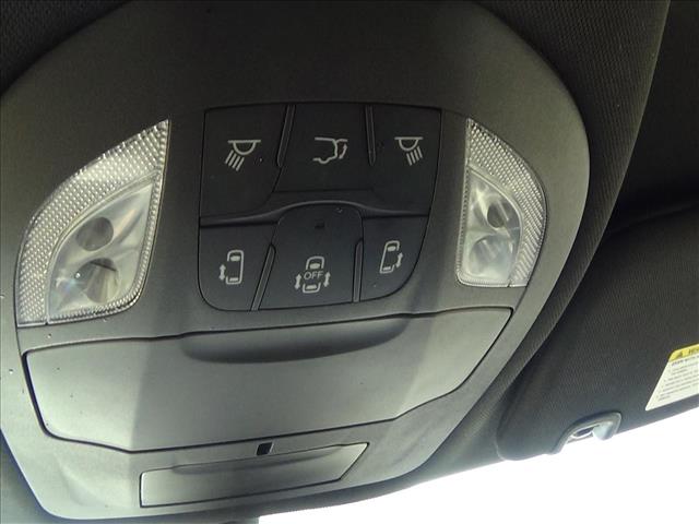 2025 Chrysler Pacifica Select:C6858