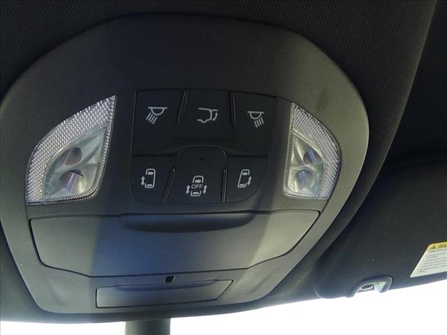 2025 Chrysler Pacifica Select:C6949