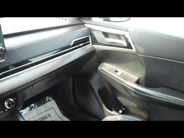 2023 Mitsubishi Outlander PHEV SE