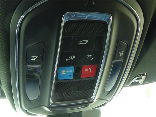 2024 Jeep Wagoneer Base:C6746