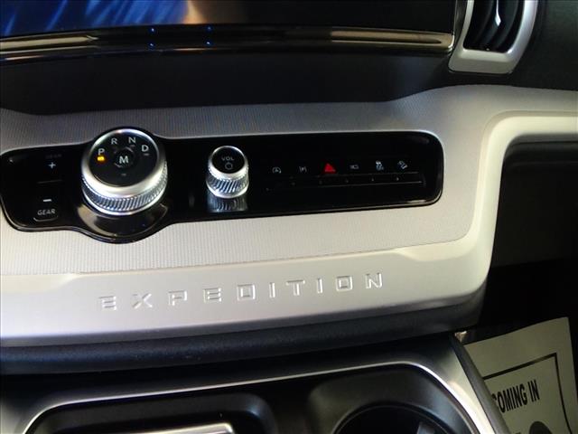 2025 Ford Expedition Active:C6888