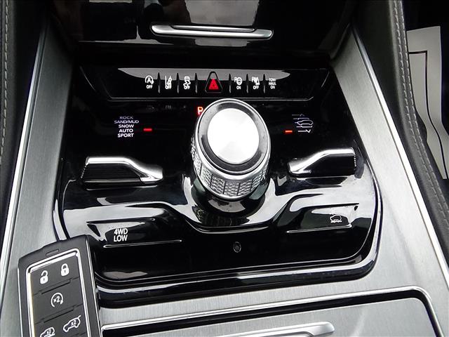 2024 Jeep Wagoneer Carbide:26-105A