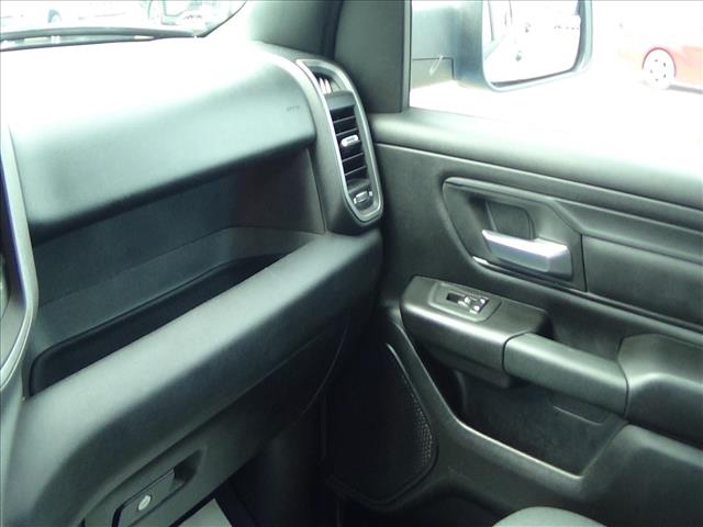 2025 RAM 1500 Warlock:C7001