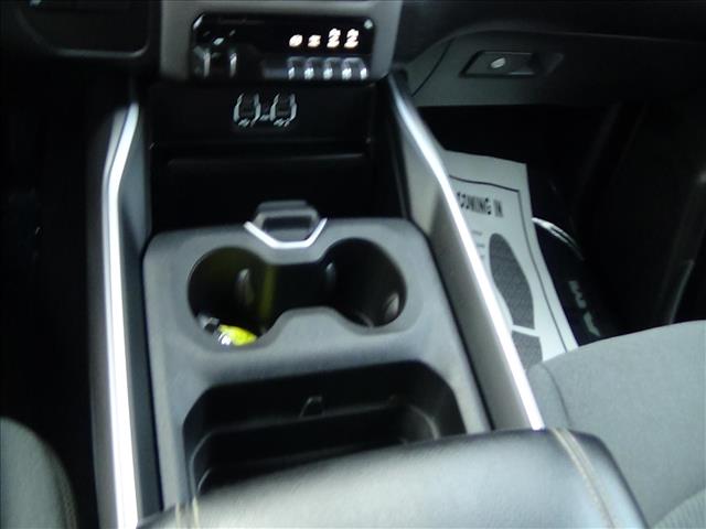 2022 RAM 2500 Big Horn:26-011A