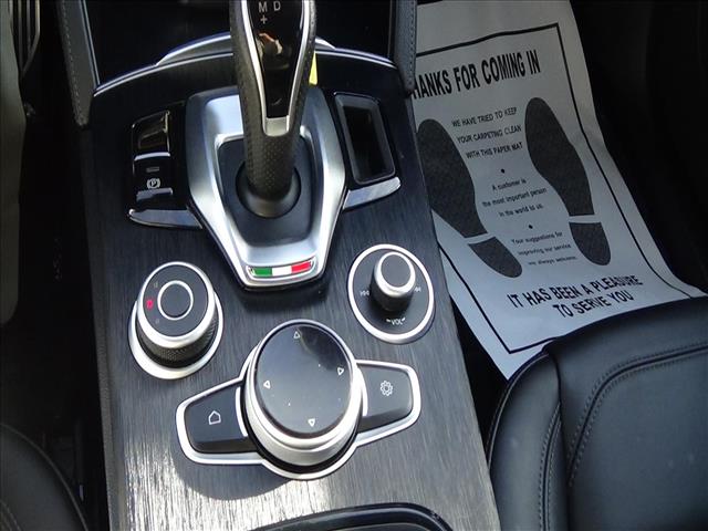 2024 Alfa Romeo Stelvio Sprint:C6874