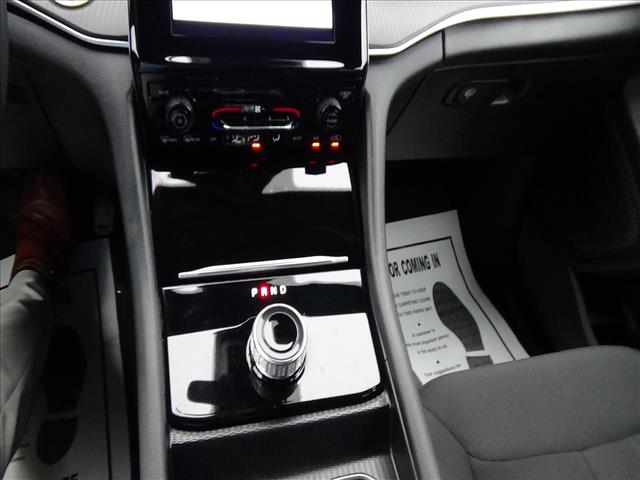 2025 Jeep Grand Cherokee L Laredo:C7084