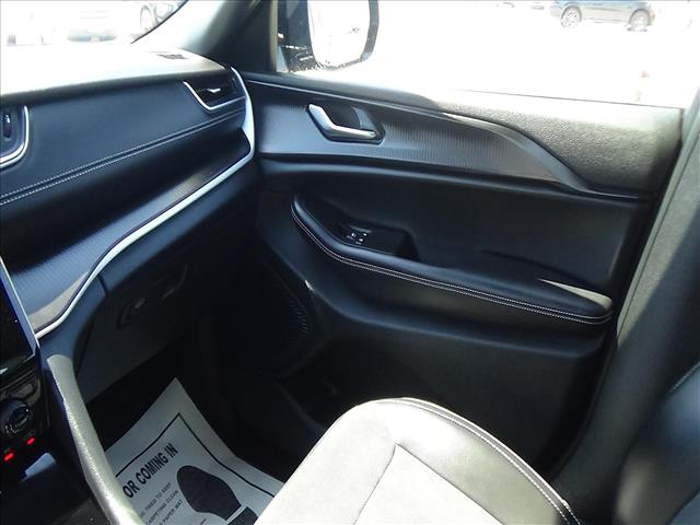 2025 Jeep Grand Cherokee L Altitude X:C7076