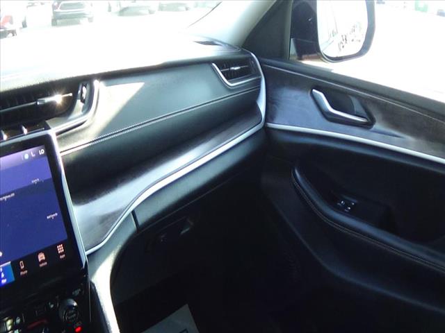 2023 Jeep Grand Cherokee L Limited:25-042A